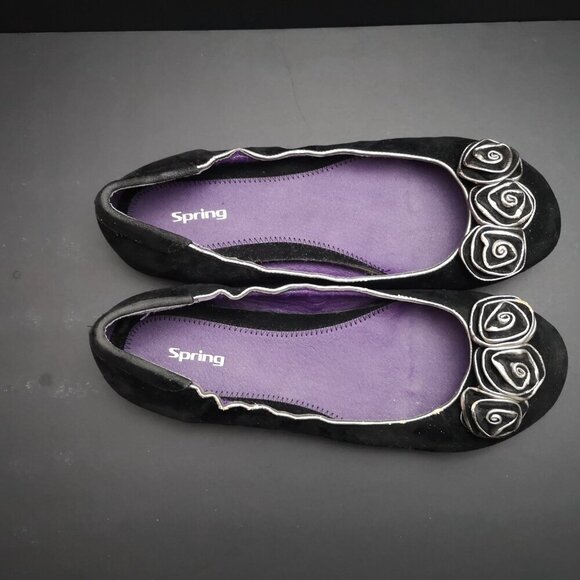 Call It Spring Ladies Size 39 (8.5 US) Black Faux Suede Flats - Picture 8 of 10